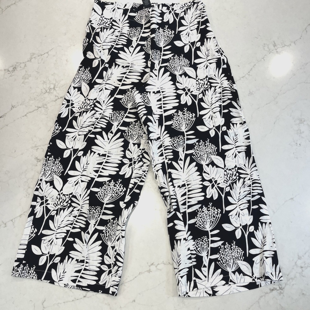 Tahari Medium 100% Linen Wide Leg Crop Floral Pants Elastic Side Zip Black White